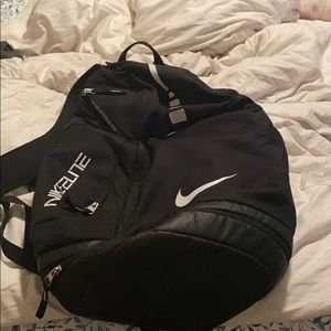 Nike elite backpack